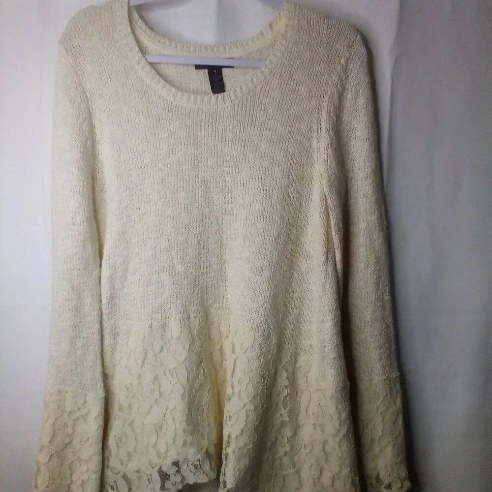 Style & Co Sweater Women M Long Bell Sleeve Lace Trim Feminine Cream